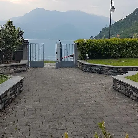 Girasole - Beachfront With Private Garden & Direct Access Lägenhet *